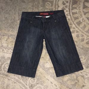 Hot Kiss Capri Jeans Size 11